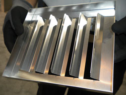 钣金加工企业如何通过引进自动化折弯成型设备降低生产成本,提高产品质量?-中山开云手机登录界面-开云online(中国)-开云手机登录界面-开云online(中国) 钣金加工企业如何通过引进自动化折弯成型设备降低生产成本,提高产品质量?-中山开云手机登录界面-开云online(中国)-开云手机登录界面-开云online(中国)