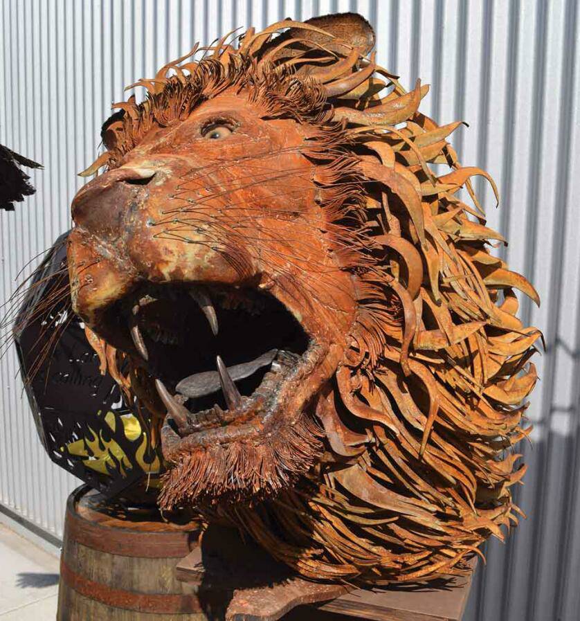 全球钣金新闻-金属制造狂：焊工制作动物的金属钣金-开云手机登录界面-开云online(中国)